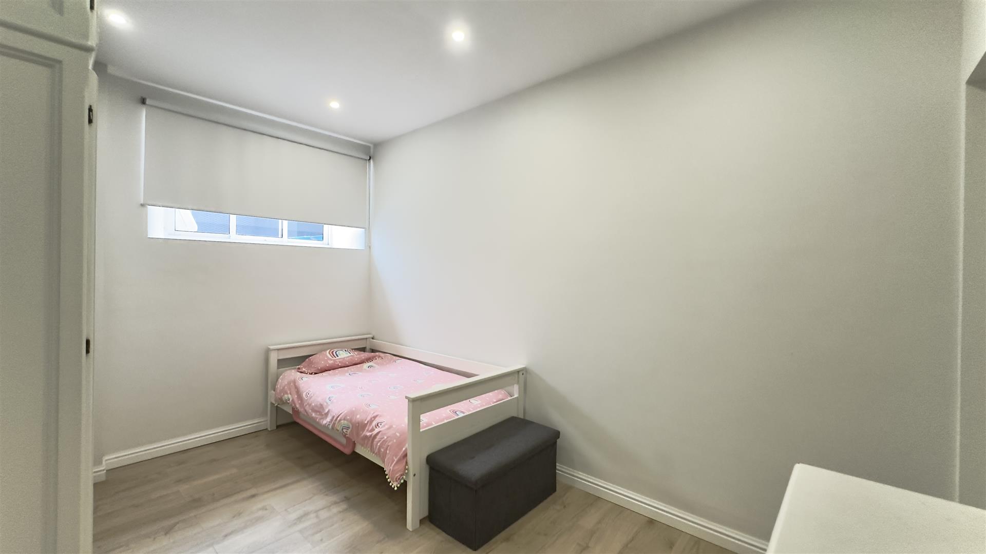 Image of House - 3 Bedrooms - 1 Bathrooms for Sale in South District-Gibraltar, Image 12